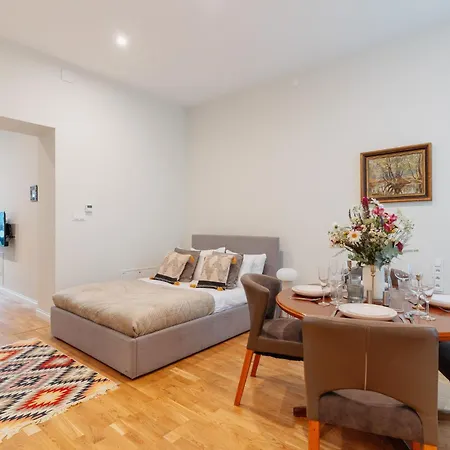 アパート Art Palace - Loftaffair Collection *